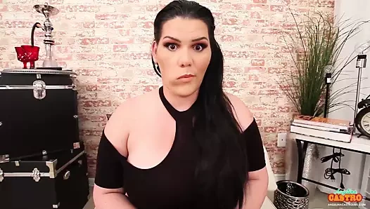 Büyük memeli bebek angelina castro kiracısının sert yarağını emiyor