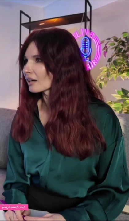 İngilizce öğretmenim soyunmamı istedi. Tam video sadece JenySmith.net