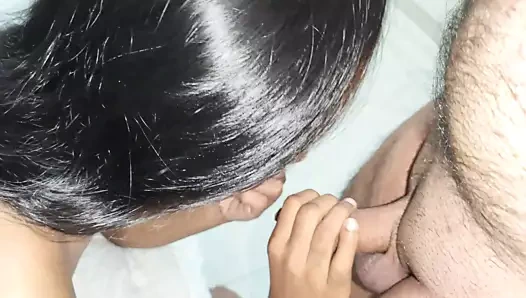 desi kolej genç kız veren yakın çekim oral seks içinde hint tarzı ile tam hintçe ses