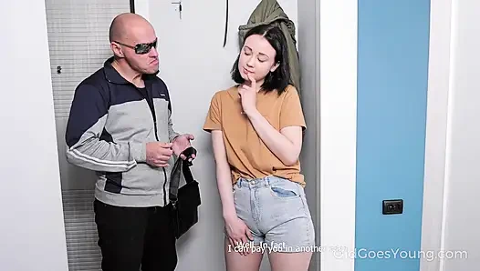 Yaramaz hatun kirayı ateşli vücuduyla ödüyor