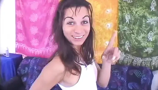 Klasik minyon sürtüğün anal maren beautte'e ihtiyacı var