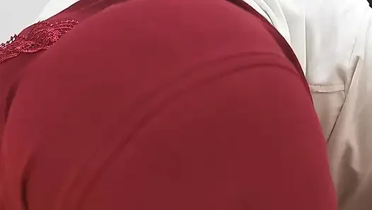 Üvey kız kardeş üvey erkek kardeşine 31 çekmesi için kandırıldı.