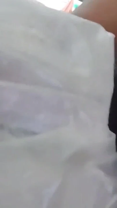 Süper elle muamele banyoda büyük yarak genişleyen göt deliği genç erkek | Klip 2