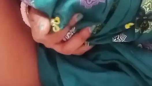 Arpita bhabi dildo emiyor