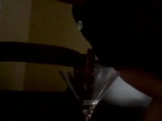 martini bardağına boşalmak