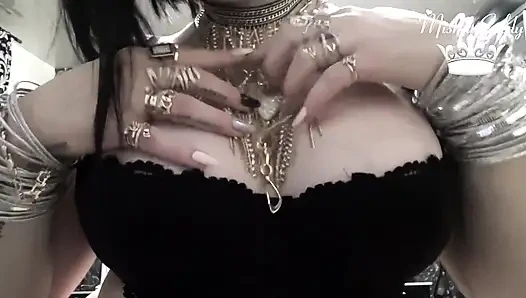 Striptiz ve takı fetişi!