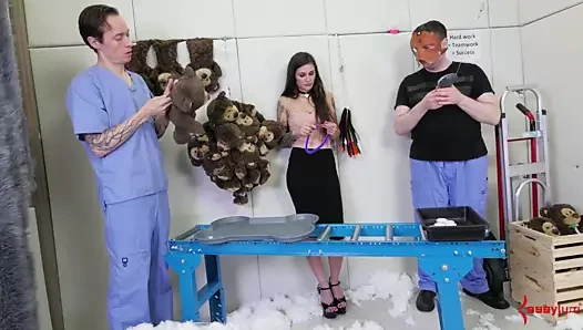 Üç yollu alt spitroast için bdsm genç