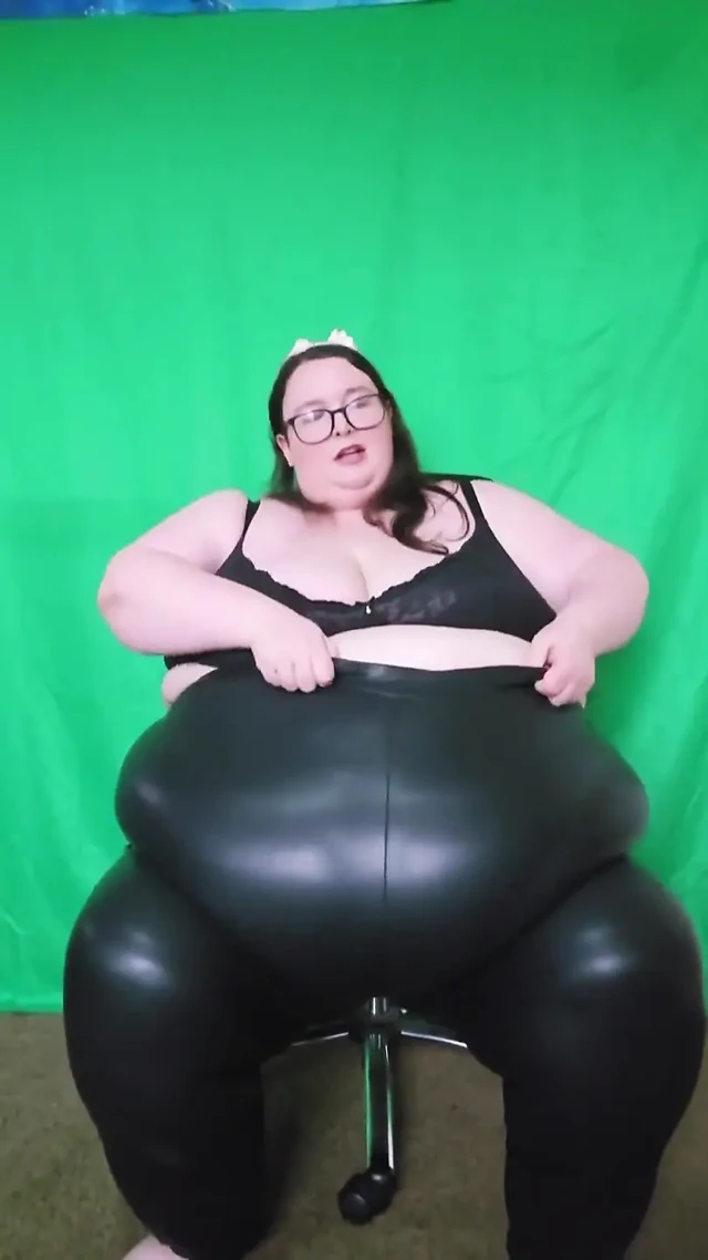 Ssbbw tanrıça sıkı deri pantolon özel