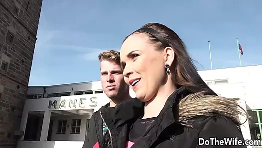 Karısı Joana Black götten sikilirken aldatılan adamın işi yalamak