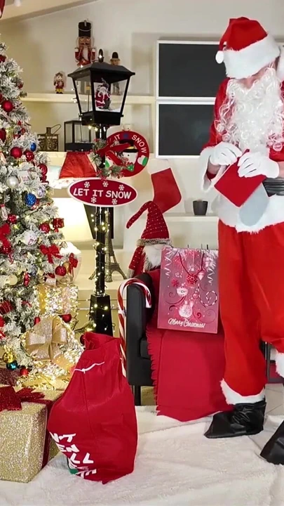 HEYECANLı ÜVEY ANNE VE NOEL BABA'NıN SÜTÜNDE VIAGRA | Klip 1