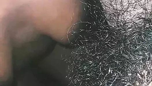 Tamil kız masada sikişiyor