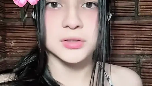 Arkadaşım erkek arkadaşını benimle paylaşıyor ve jakuzide sert sikişiyoruz