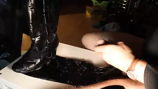 kızkardeşler çizmeler üzerinde dağınık twinks