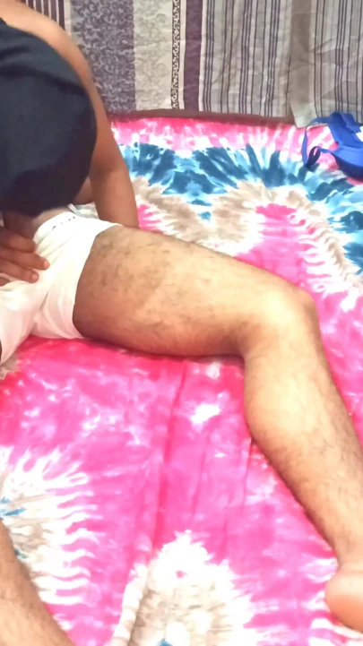 Dakka.  Bütün gece üvey kız kardeşim. Üvey erkek kardeşim yurtdışında yaşıyor, bu yüzden bütün gece bana izin verdi. | Klip 2