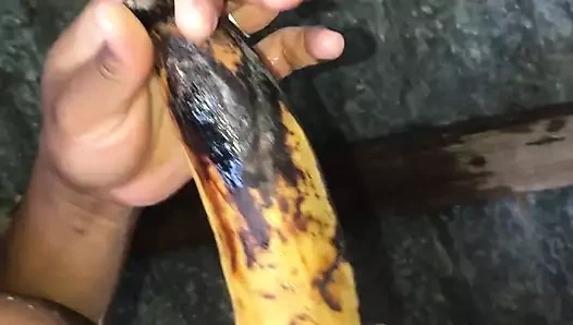 Dominikli kadın muzla mastürbasyon yapıyor