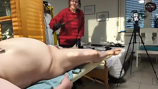 DomLadyMia-SlaveOfM köle için kırmızı şortlar 8. bölüm