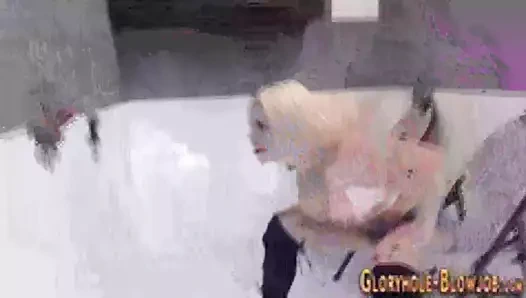 Sarışın meme büyük yarakla sikişiyor
