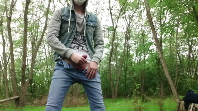 Asian Boy cums outdoors