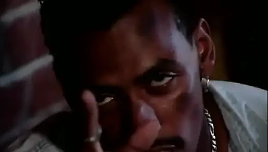 Siyah ve beyaz amcık yalıyor parmaklıyor anal sikiliyor