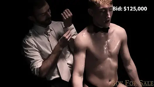 Boyforsale - seksi dilf colton fox'u sikerken açık artırmaya çıkarıyor