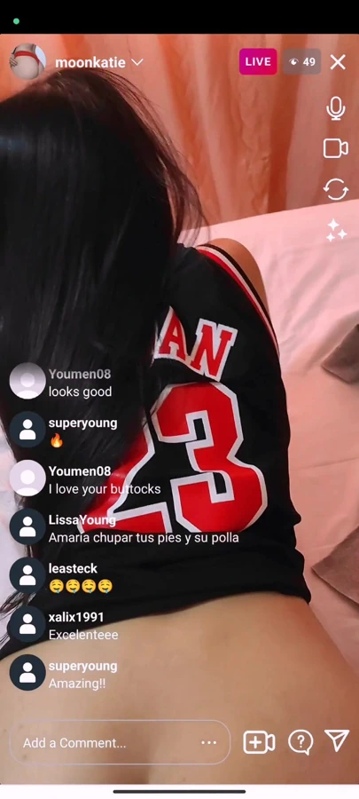 KIZ ARKADAŞIMLA INSTAGRAM'DA CANLI SEKS - bizi instagram'da takip edin | Klip 2