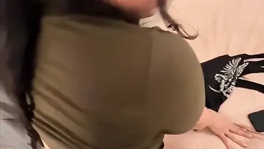 Otele Varır Varmaz En Yakın Arkadaşımla Hızlı Bir Içme Böyle; Bazen Onun Bir - Addy Rose Olduğunu Düşünüyorum