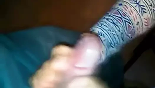 Ametaeur ayak parmaklarına boşalıyor (3)