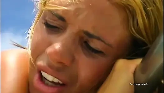 Bronzlaşmış priscila prado bir teknede götten sikiliyor