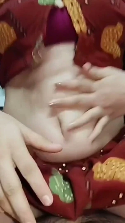 Kardeşi evde yokken bhabhi'nin evine gittim ve sevimli bhabhi'mle bol bol eğlendim, Tam Hindi Viral Video | Klip 1