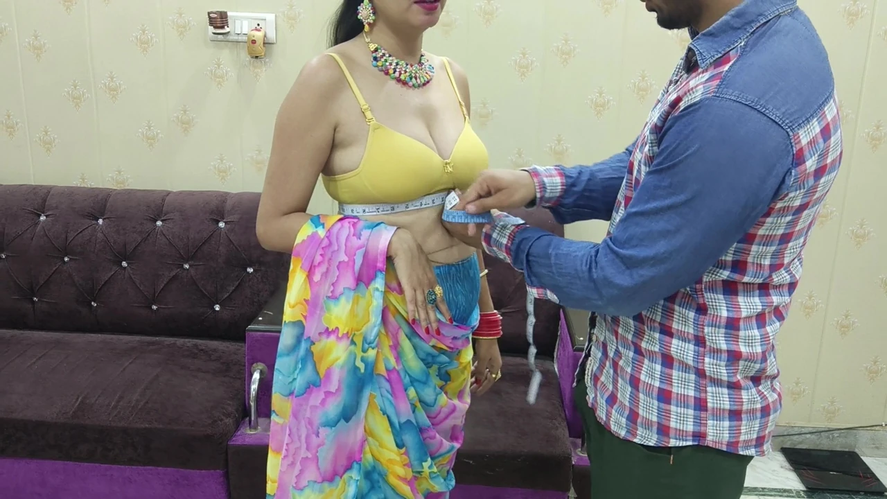 सबसे भारतीय सुंदर लड़की दर्जी के साथ हार्डकोर सेक्स।