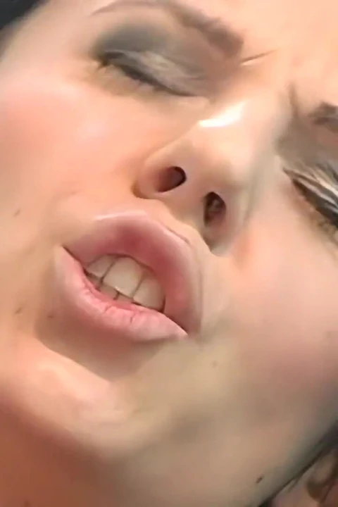 Brenda Black tamamen anal seks yapıyor