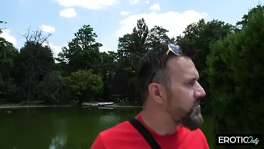 Alman ev kadınları komşularıyla ne yapıyor?