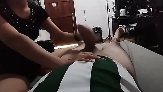 Eski kız arkadaşımın üvey kız kardeşini sikiyorum