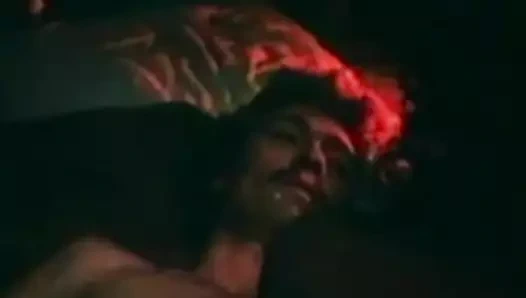 Yetmişli kayalardan porno yıldızı!