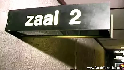 Gerçek Hollanda fantezisi zevk ve sevgiyle hayat buluyor