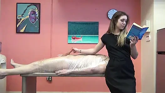 Bossy Violet Volume 2 başrolde Violet Thompson