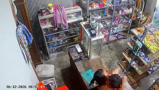 Eski kız arkadaşımla telefonda konuştum, evine geldim
