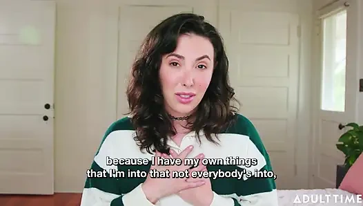 Casey Calvert bir hayranının değerli koleksiyonunu parçalıyor! | yıldızı röportajı | Adult Time