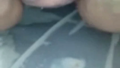 Itme dışarı ustalar boşalmak itibaren anal oyun