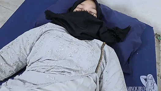Asian Hijab Sister in Law Ask to Teach Her How To Enjoy Big Dildo - Minokiiko