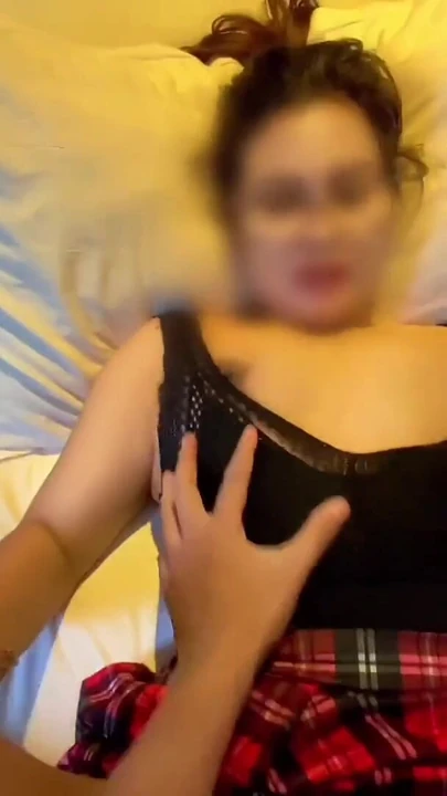 Jav sanatçısına benzeyen bir otel garsonu ile en çılgın dölleme | Klip 2