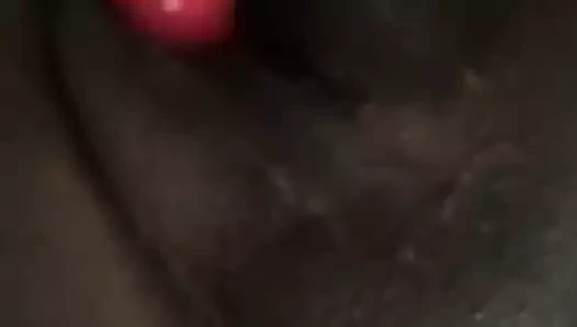 Bazı piliç kendisi ile oynuyor