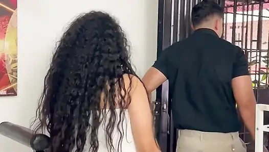 Masöz evime geliyor çok seksi vajinamı ısıtıyor