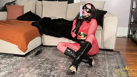 Elastigirl birden fazla kez fışkırtıyor - cosplay ve fışkırtma