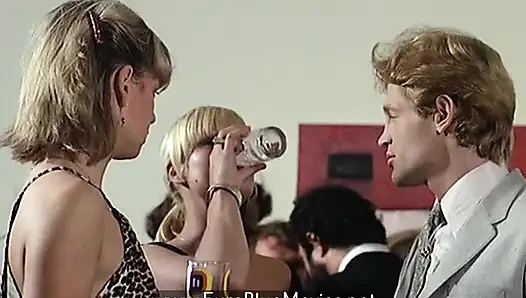 Правильно готовит (1980)