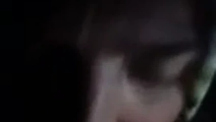 Türk tesettürlü orta yaşlı seksi kadın iyi emiyor