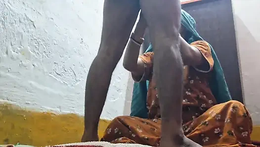 İri göğüslü banuu üvey babasıyla sikişiyor