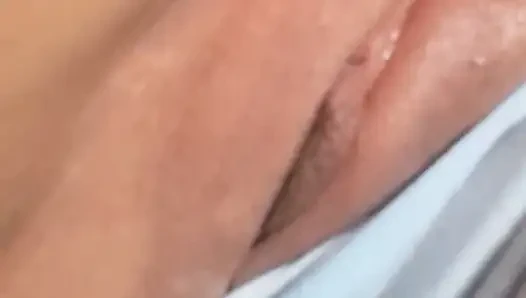 Arkadaşım erkek arkadaşını benimle paylaşıyor ve jakuzide sert seks yapıyoruz, bölüm 1