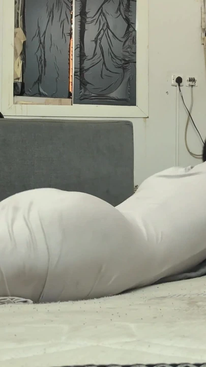 Verticalargument4 sıkı elbise