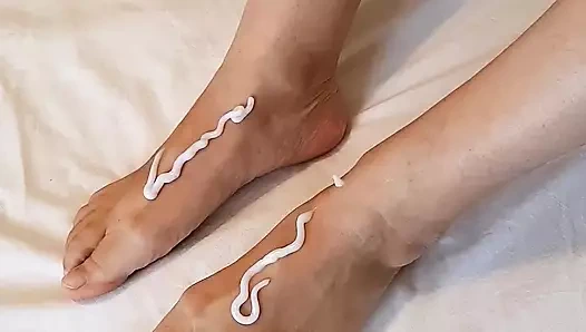 Nine Maria ile ayak bakımı derlemesi: kremsi yumuşaklık ve rahatlatıcı vuruşlar!